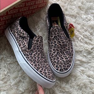 🆕 Vans | Leopard Slip Ons